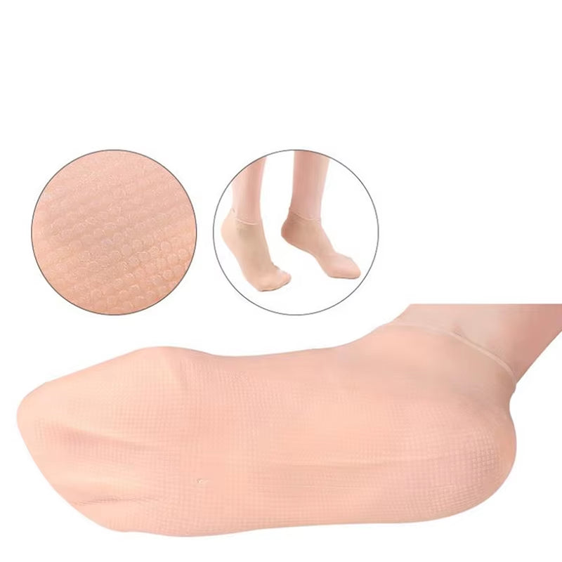 "Revitalize and Pamper Your Feet with Our Silicone Moisturizing Gel Heel Socks - Say Goodbye to Cracked Foot Skin and Cracking with This Spa-Like Feet Care Solution!"